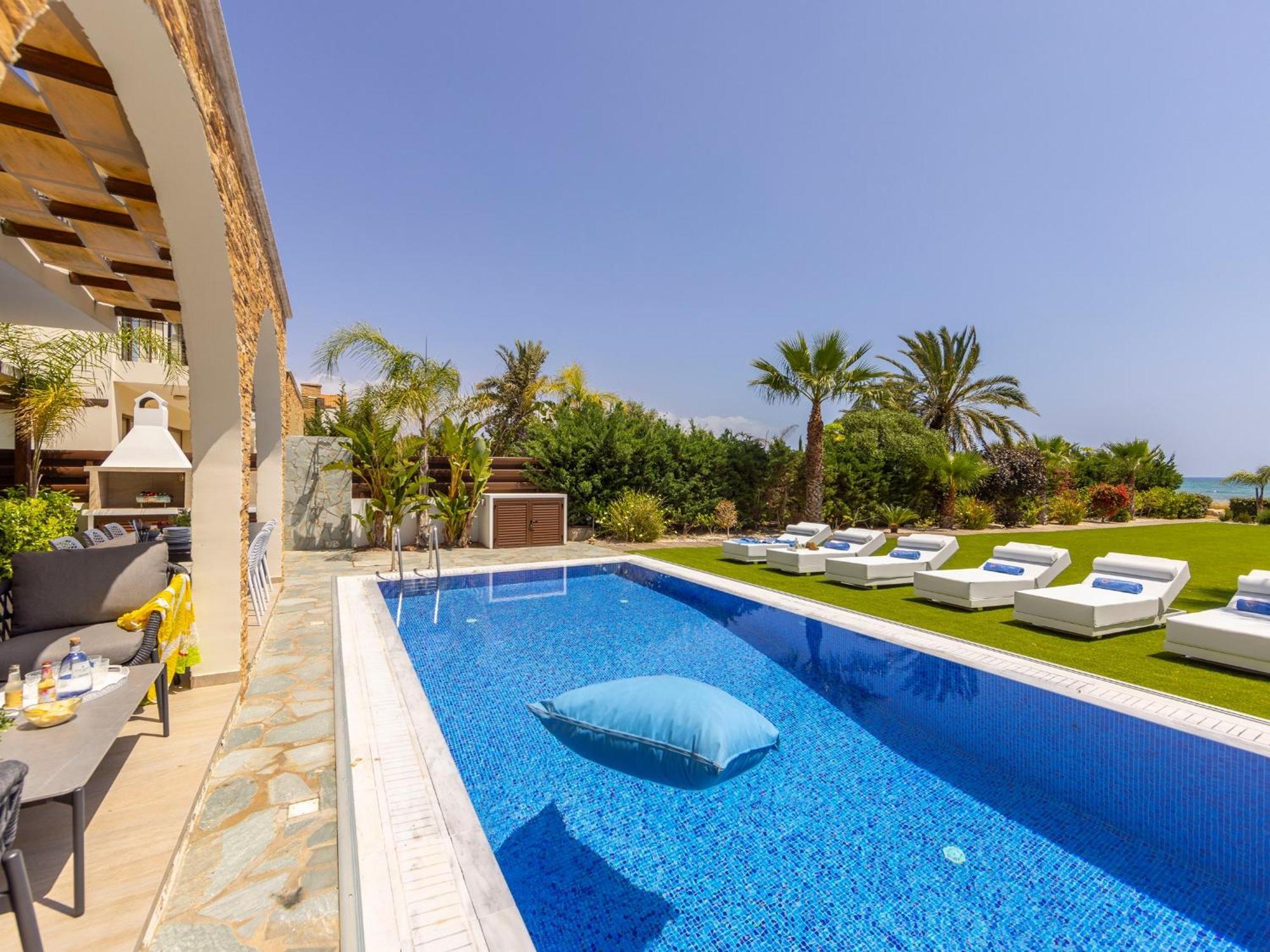 Ionion H5 Ayia Napa